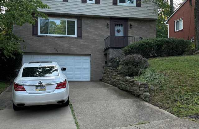 4 Bedroom Home in Mt. Lebanon! - 237 Sleepy Hollow Road, Allegheny County, PA 15228