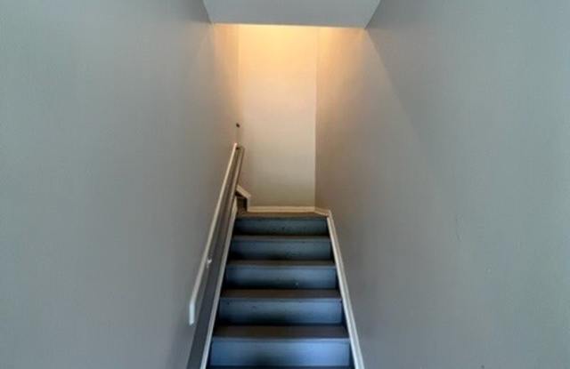 142 Dana Ave Gallery 4