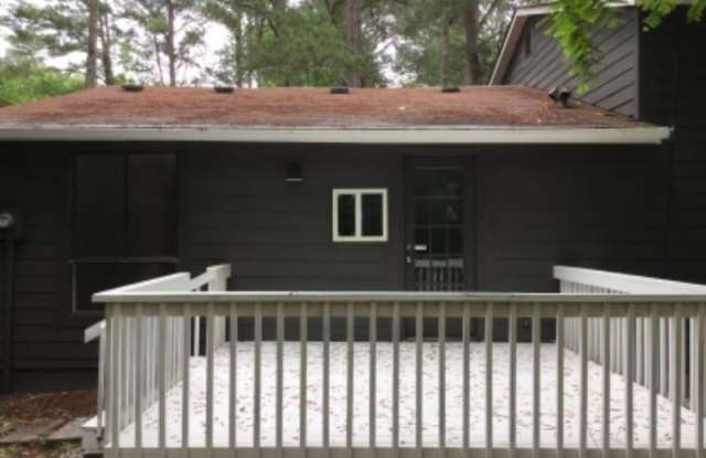 1124 Hip Pocket Rd - 1124 Hip Pocket Road, Peachtree City, GA 30269