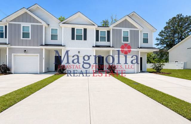 3 Bedroom 2.5 Bathroom Townhome in Richmond Hill, GA photos photos