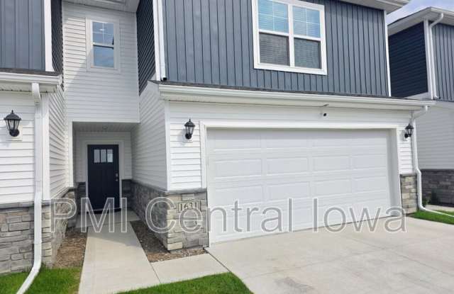 1631 Northeast Crossing Oaks Lane Gallery 2