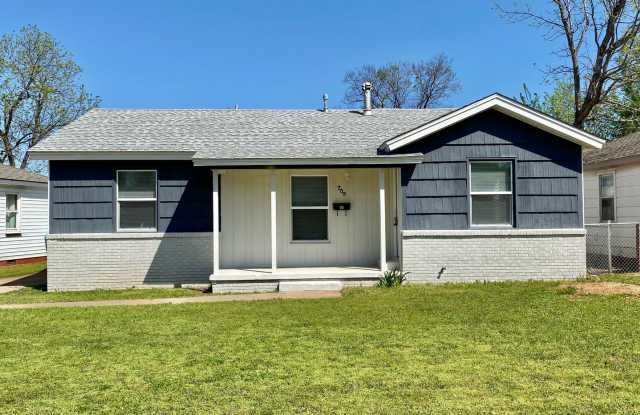 Charming 3 Bed In Midwest City! Gallery 1