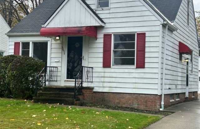 5656 Shawnee Drive - 5656 Shawnee Road, Lyndhurst, OH 44124