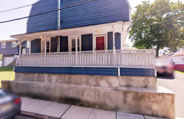 56 Clauss Street - 56 Clauss Street, Carteret, NJ 07008