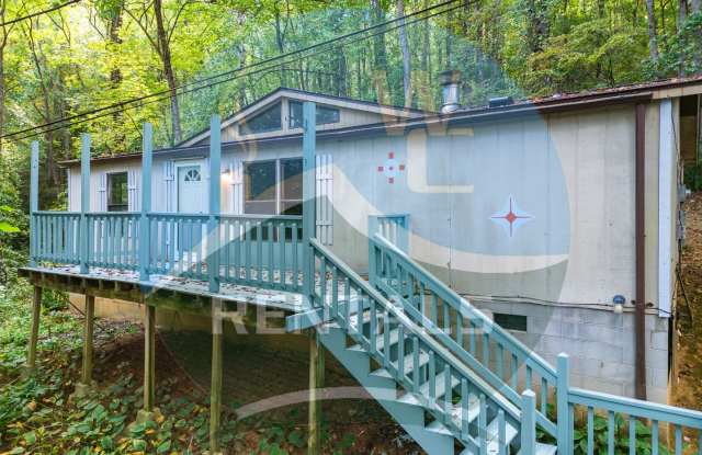Discover this 2 bedroom, 2 bath Clayton modular home in Sylva, NC. available now for year-long lease $1400 a month Gallery 4