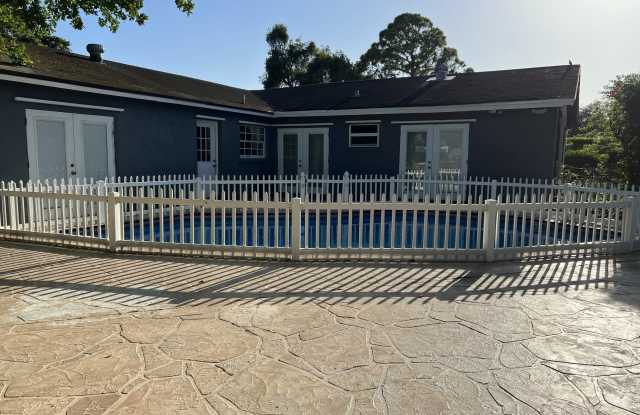 16163 Rustic Road Gallery 3