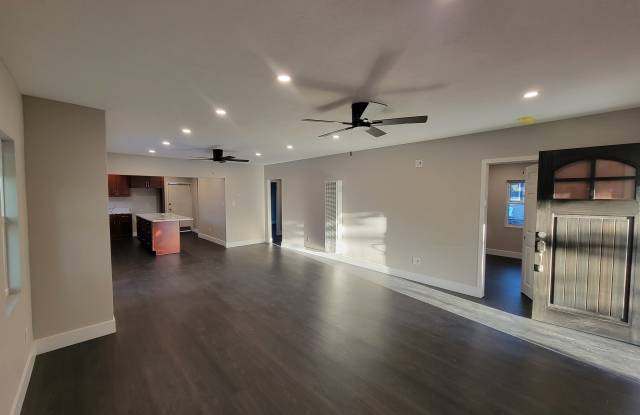 821 S Van Ness Ave photos photos