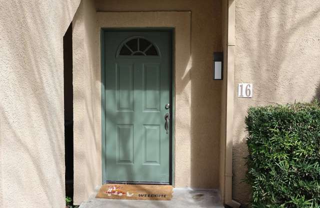 16 Sentinel Pl # 204 Gallery 4