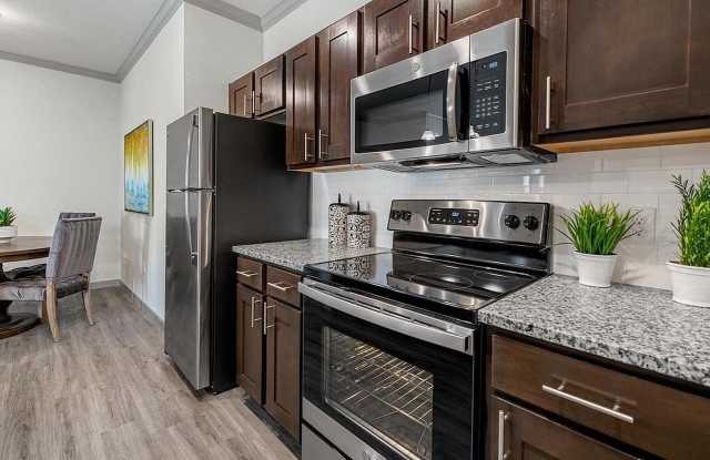 The Preserve Gateway - 55+ Active Adult Apartment Homes Gallery 4