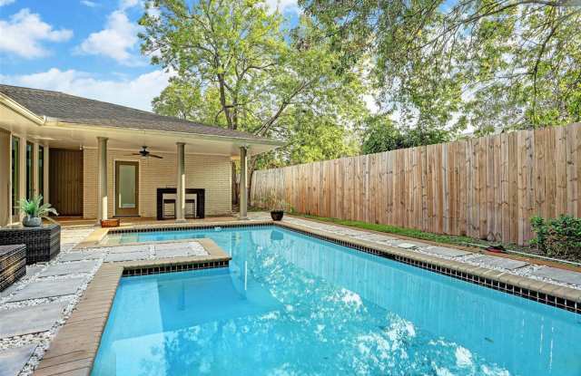 5010 N Braeswood Boulevard Gallery 2