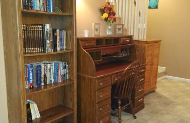 490 Compton Ridge, Unit A Gallery 3