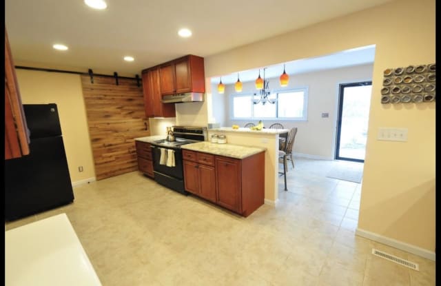 2824 Crestline Ave - 2824 Crestline Avenue, Raleigh, NC 27603