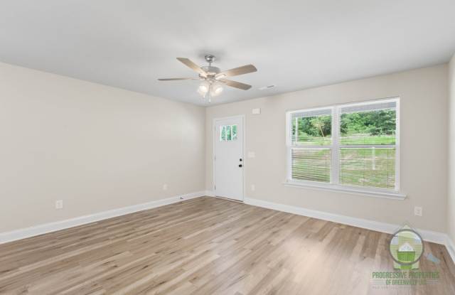 223 Liberty Drive - B Gallery 2