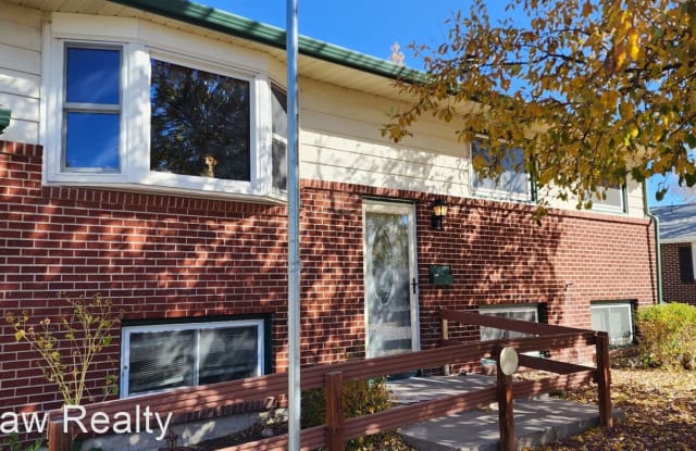 4518 E 16th St - 4518 East 16th Street, Cheyenne, WY 82001