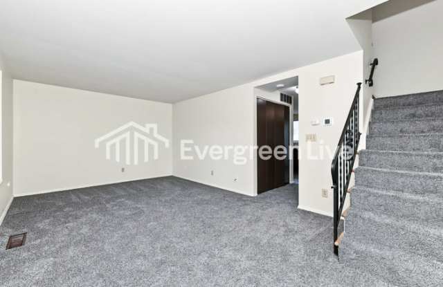 7523 Mount Hood Gallery 3