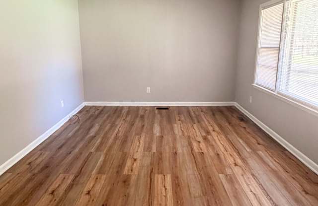 225 Diane Court Gallery 3