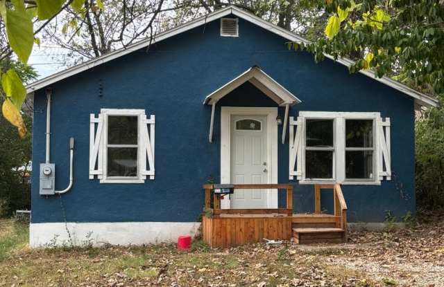 3 BEDROOM 1 BATH HOUSE FOR RENT Gallery 3