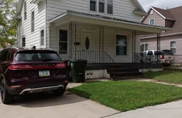 BUY ON CONTRACT MOVE IN READY! RENT TO OWN! EASY QUALIFY! photos photos