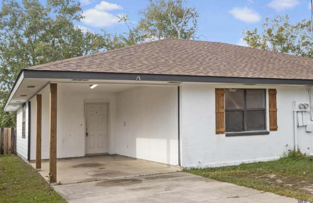309 HEWITT RD - 309 Hewitt Road, Hammond, LA 70403