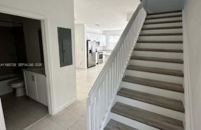 1582 SE 27th Ter photos photos