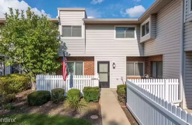 4308 Hyde Park 1 - 4308 Hyde Park, North Olmsted, OH 44070