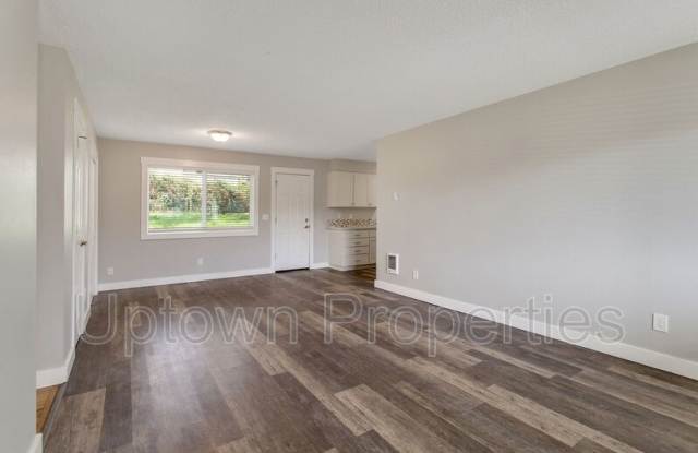 8045 SW Thorn St - photos photos