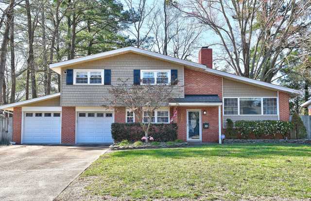 Beautiful 3 bed 2 1/2 bath home located in the heart of Virginia Beach Gallery 1