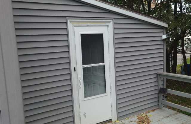 2 Bedroom Single Cottage Family Home in Woonsocket with a small yard! Section 8 are welcome! Gallery 3