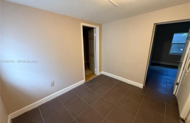 1129 NW 29th St photos photos