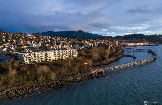 600 S. State St. #304 - 600 South State Street, Bellingham, WA 98225