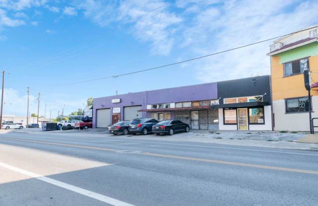 2505 South Presa Street Gallery 3