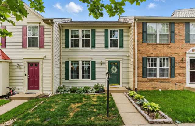 CHARMING  UPDATED 3-BED TOWNHOME IN PRIME ASHBURN LOCATION - COMING SOON photos photos