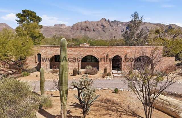 2215 East Cerrada Bala - 2215 East Cerrada Bala, Catalina Foothills, AZ 85718