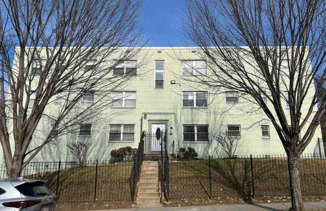 4800 C ST SE #302 photos photos