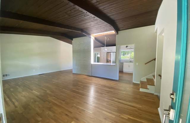 6686 Ridge Moore Drive Northwest Gallery 4