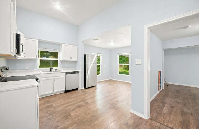 112 Avenue B Gallery 4