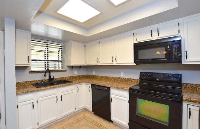1500 North Sunview Parkway Gallery 4