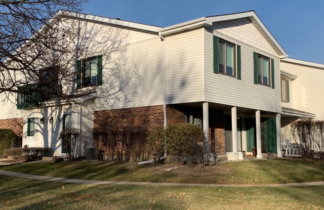 493 Harrison Ct - 493 Harrison Court, Vernon Hills, IL 60061