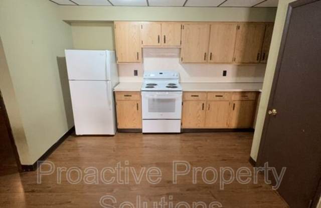 1820 Sanderson Ave photos photos