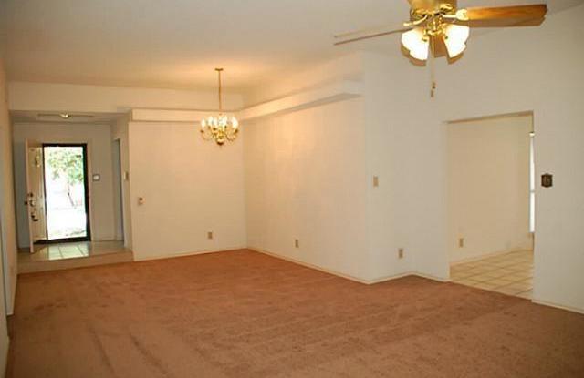 7109 Bentley Avenue Gallery 3