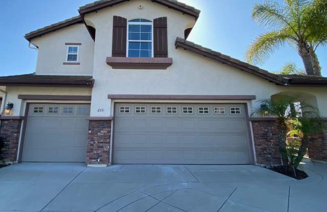 Great 4 Bd/3Bth in the San Marcos Santa Fe Hills. photos photos