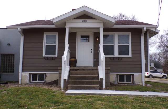 Cool 2 Bed House In Central COMO! photos photos