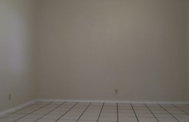 8722 Welles Harbor Gallery 3