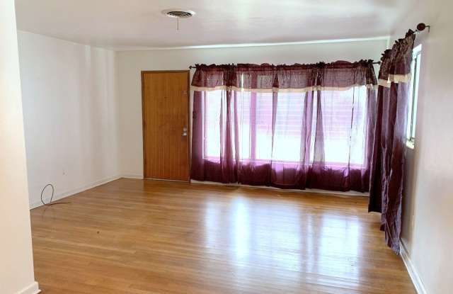 11725 FOREST HILLS DRIVE Gallery 2