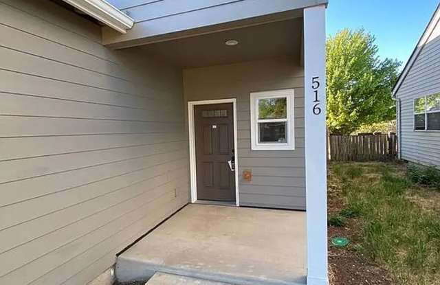 516 SW 19th St photos photos