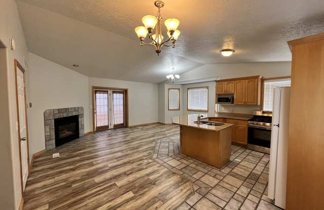 1315 South 175 East - 1315 South 175 East, Kaysville, UT 84037