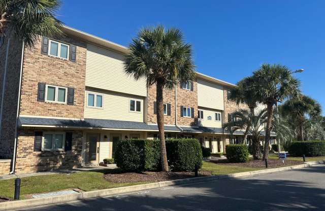 2 Bedroom Condo in Grand Palms, only 2.3 miles from the Surfside Beach Pier! Gallery 1