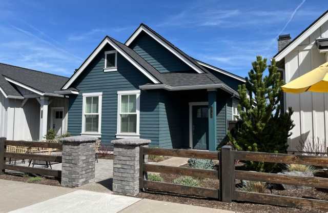FOR RENT - Furnished 3 bed, 2 bath (all inclusive) NorthWest Crossing Modern Townhome photos photos