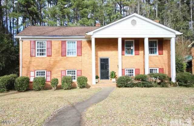 4 Bedroom 3 Bath Home Available in August! photos photos