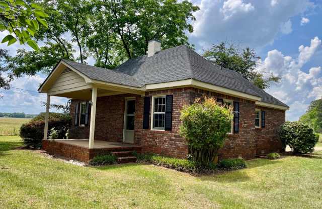 Spacious Living Near UGA in Desirable Oconee County! photos photos